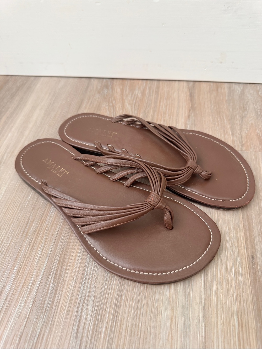 Amalfi by Rangoni Brown Leather Strappy Thong Sandals Women’s Size 7 Italy
